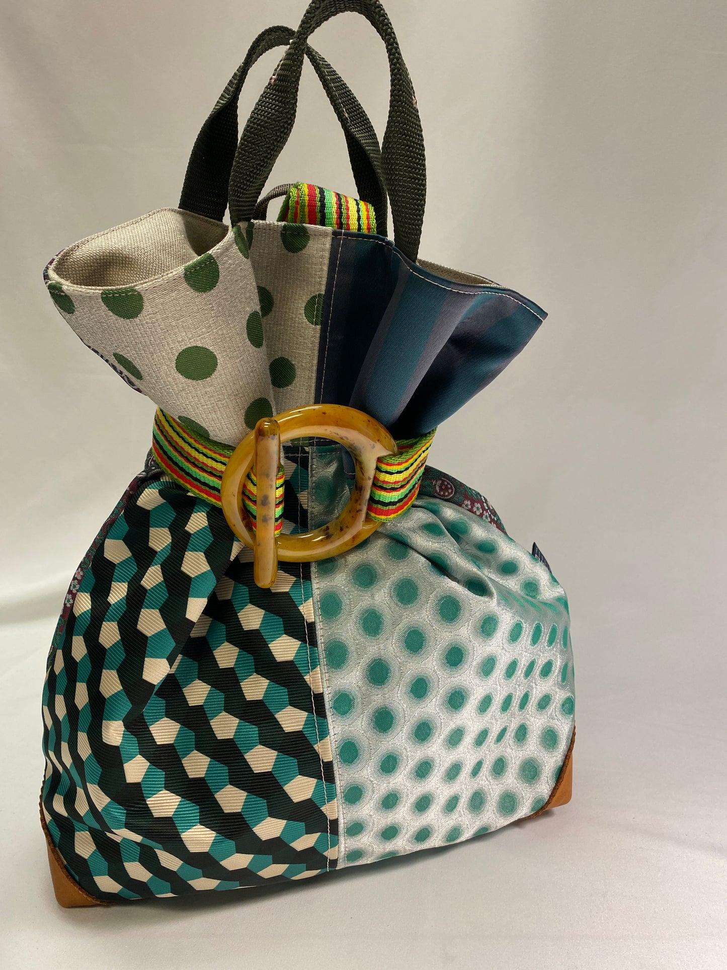 The Buckle Bag — Green