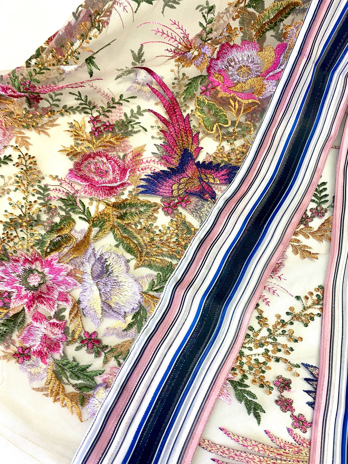 Dream Birds Embroidered Duster