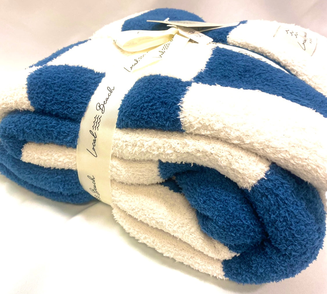 Fleecy Checkers Blankie — Sapphire Blue, White